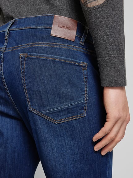 Brax Slim Fit Jeans im 5-Pocket-Design Modell 'CHUCK' Dunkelblau 3