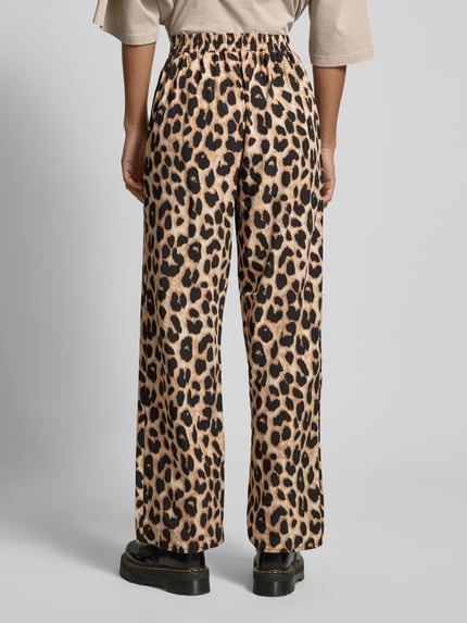 PIECES Loose Fit Stoffhose mit Allover-Print Modell 'GURLA' Metallic Black 5