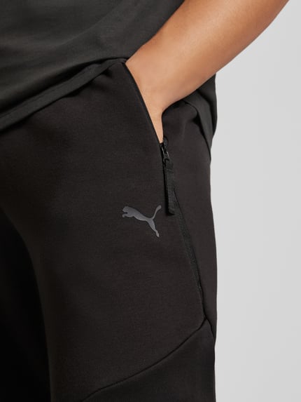 PUMA Performance Spodnie dresowe o kroju regular fit z detalem z logo Czarny 3