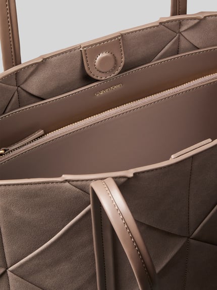 CK Calvin Klein Henkeltasche mit Label-Detail Modell 'CARRYALL' Taupe 2