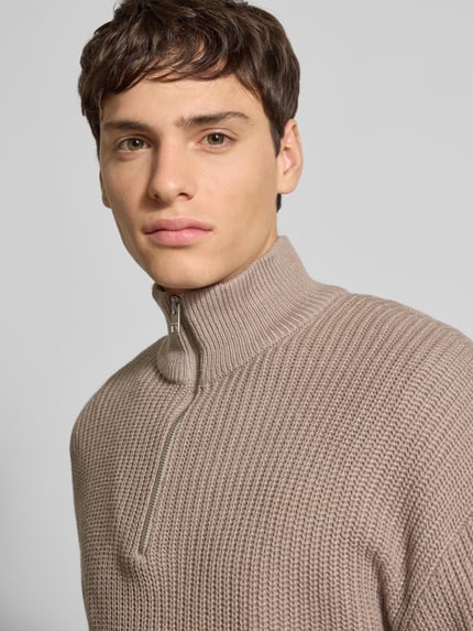 JACK & JONES Sweter z dzianiny z zamkiem błyskawicznym model ‘KAITO’ Złamany biały 3