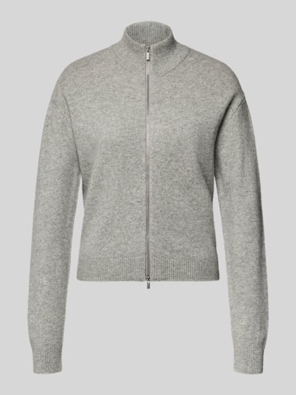 Produktfoto, Relaxed Fit Strickjacke aus reiner Wolle Modell 'Tracy' von My Essential Wardrobe in Hellgrau mit Zweiwege-Reißverschluss, gerippter Stehkragen und Abschlüsse, langärmlig, strukturierte Oberfläche