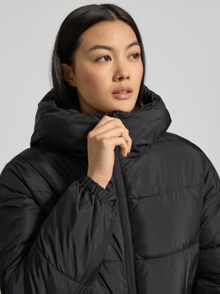 VERO MODA Regular Fit Steppjacke mit Kapuze Modell 'DINA' Black 3