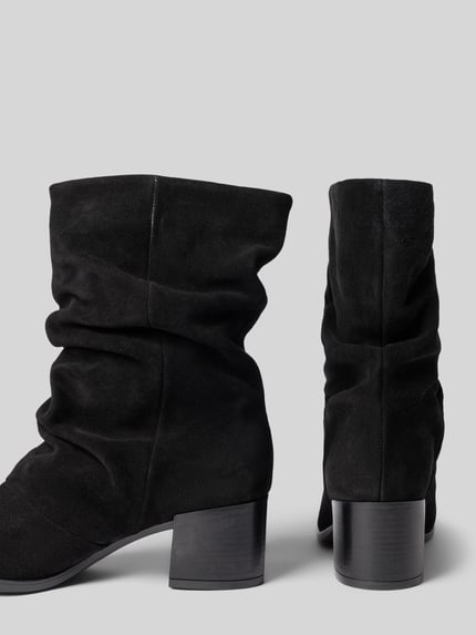 Produktfoto, Stiefel aus echtem Leder von Copenhagen, zwart, glad leer, plooien, zool 6 cm hakhoogte, schachthoogte 22 cm, schachtbreedte 17 cm, dames, spitse pasvorm