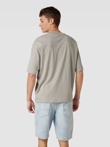 REVIEW T-Shirt mit Label-Detail Mittelgrau 5