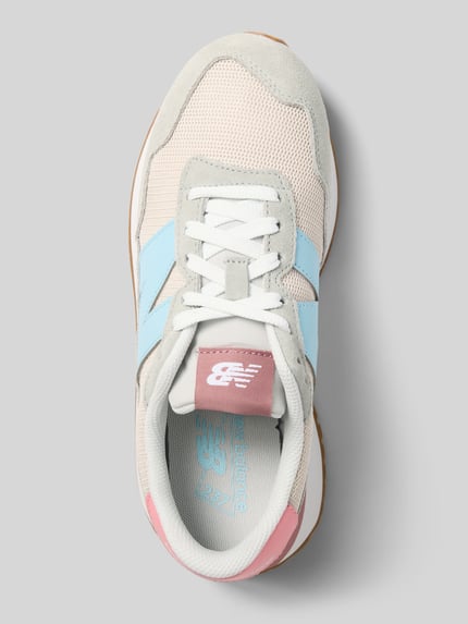 Productfoto, Sneaker aus Leder-Mix mit Logo-Detail van New Balance in lichte kleuren, afgeronde pasvorm, vetersluiting, profielzool, dames sneaker, hakhoogte maat 39: 3 cm, schachthoogte: 7 cm, schachtbreedte: 8 cm
