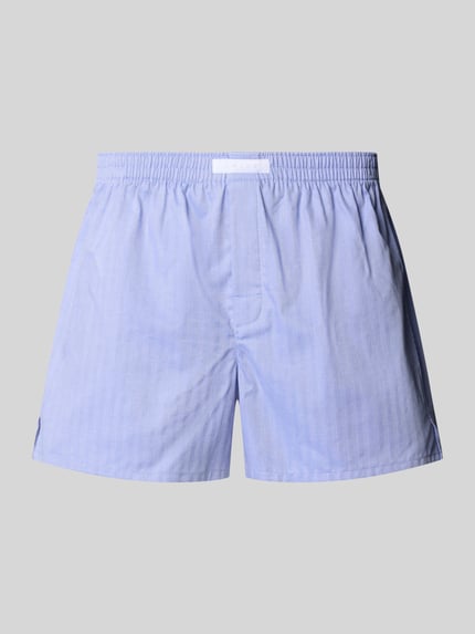 Produktfoto, Loose Fit Boxershorts mit elastischem Bund Modell 'Daily' von FALKE aus reiner Baumwolle in Hellblau mit Label-Patch, glatte Oberfläche