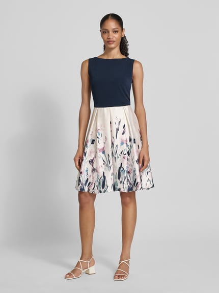 Christian Berg Cocktail Knielanges Cocktailkleid mit Rundhalsausschnitt Marine Melange 1