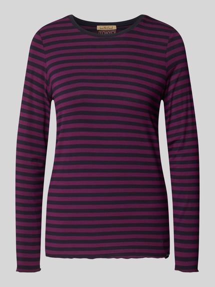 Produktfoto, Regular Fit Longsleeve aus elastischem Material-Mix von Smith and Soul mit lila-schwarzem Streifenmuster, Kräuselsaum, Rückenlänge 61 cm bei Größe S