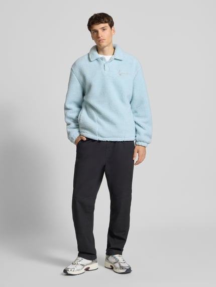 Karl Kani Teddyfell Sweatshirt mit Umlegekragen und Knopfleiste Hellblau 1