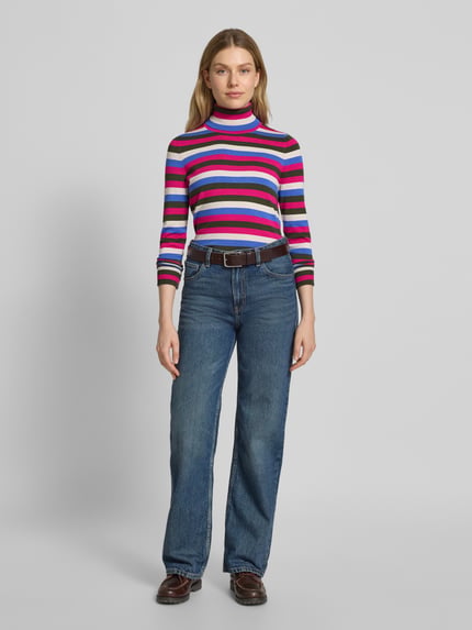 Christian Berg Woman Regular Fit Rollkragenpullover aus Viskose-Mix Fuchsia 1