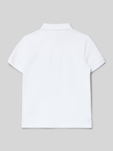 Produktfoto, Poloshirt mit Logo-Stickerei van Tommy Hilfiger in wit, recht model, piqué, mix van katoen en elastaan, zijsplitten.