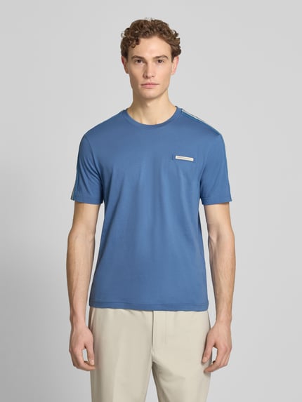 EA7 Emporio Armani T-Shirt mit Label-Patch und Rundhalsausschnitt Sky 4