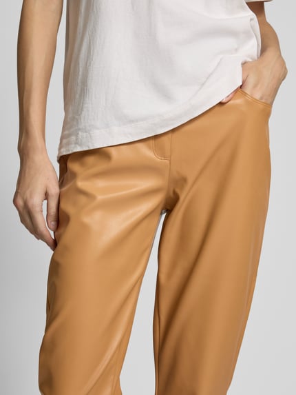 HERZENS Regular Fit broek in leerlook Cognac - 3