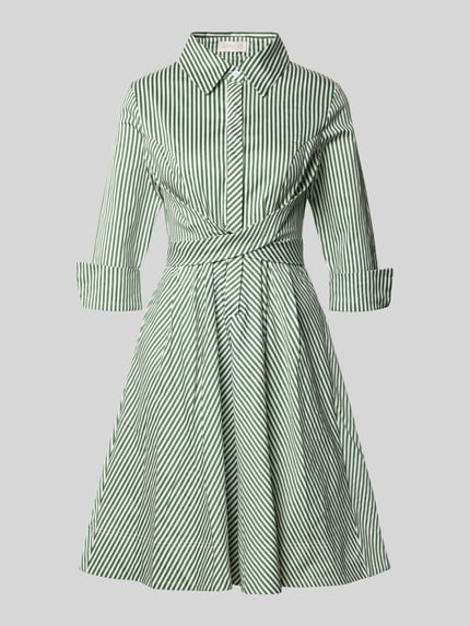 Produktfoto, Hemdblusenkleid mit Kentkragen von Apricot im Baumwoll-Elasthan-Mix, grün-weiß gestreift, taillierte Passform, Midikleid