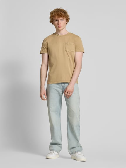 Tommy Jeans Regular fit T-shirt van katoen met borstzak Beige - 1