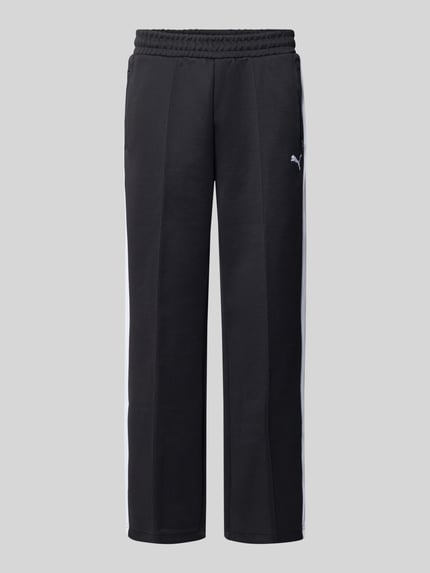 Produktfoto, schwarze Straight Fit Sweatpants mit weißem Logo-Stitching Modell 'Always On' von PUMA PERFORMANCE, Material-Mix mit Baumwoll-Anteil, Ziernähte, elastischer Bund, Eingrifftaschen mit Reißverschluss, Herren, glatte Textur, 75 cm Innenbeinlänge bei Größe M.