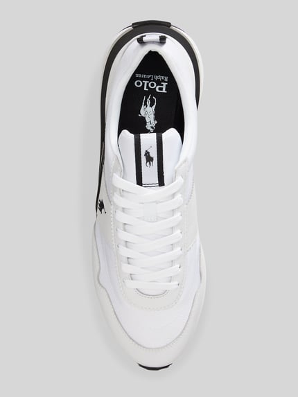 Productfoto, Low Top Sneaker aus echt leer van Polo Ralph Lauren, wit en zwart, afgeronde neus, vlakke zool, logo-print, glad leer, mesh, gestructureerde zool, vetersluiting, enkelbandje