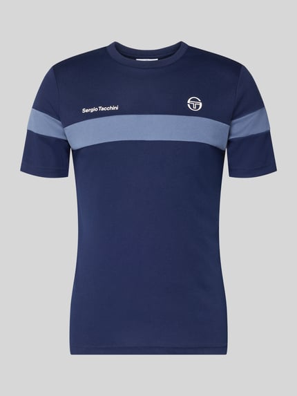 Produktfoto, navyfarbenes Regular Fit Herren T-Shirt von SERGIO TACCHINI Modell 'Leone' mit Logo-Print, Rundhalsausschnitt, Rückenlänge 71 cm bei Größe M, glatte Struktur, Kontraststreifen in Blau.