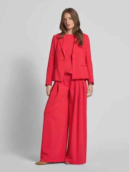 Marc Cain Wide fit stoffen broek met platte plooien Rood - 1