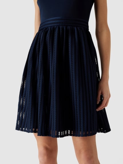 SWING Cocktailkleid mit Lochstickereien Marine 3