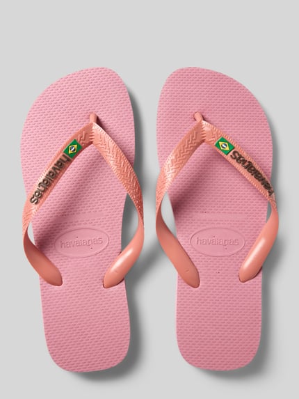 Produktfoto, Flip-Flops mit Logo-Detail von Havaianas, rosa und apricot, abgerundete Passform, offene Ferse, Zehentrenner, Absatzhöhe 1 cm, Damen