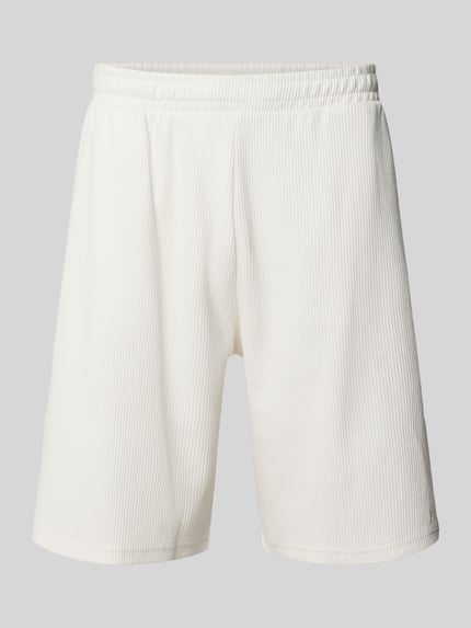 Straight Fit Sweatshorts mit Strukturmuster Shop The Look MANNEQUINE