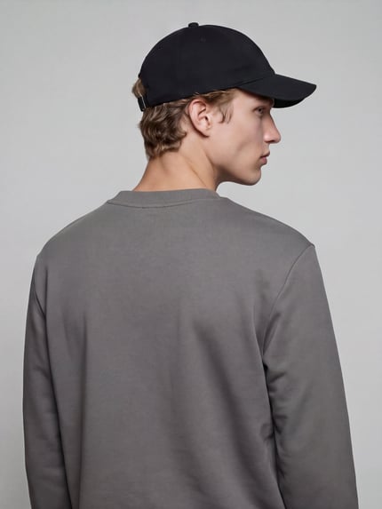 Männermodel trägt Regular Fit Sweatshirt aus reiner Baumwolle Modell 'Nodacrew' von HUGO, Herren Sweatshirt, Rückansicht, zbliżenie na górną część pleców