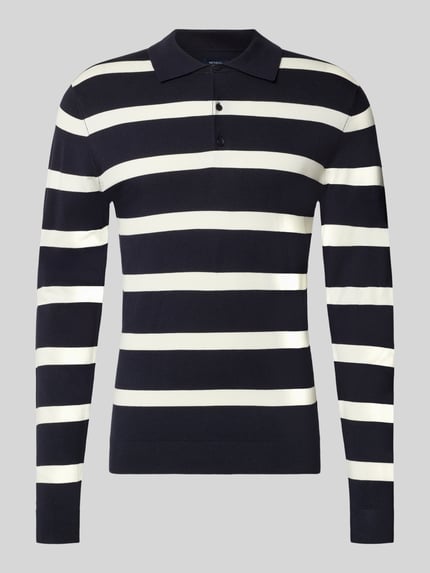 Produktfoto, gebreide pullover met polokraag Model 'VERO' van MCNEAL in blauw-witte strepen, viscosemix, recht model, ribboorden