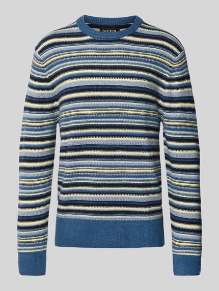 Produktfoto, Regular Fit Strickpullover mit Streifen-Muster von Scotch & Soda, Mieszanka materiałów z dodatkiem wełny, wzór w paski w odcieniach niebieskiego i żółtego, elastyczne wykończenia, długość tyłu w rozmiarze M: 70 cm, długość rękawów w rozmiarze M: 69 cm