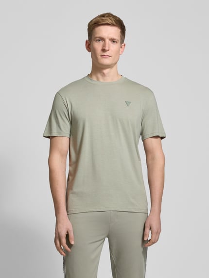 GUESS Activewear T-Shirt mit Label-Detail Modell 'HEDLEY' Oliv 4