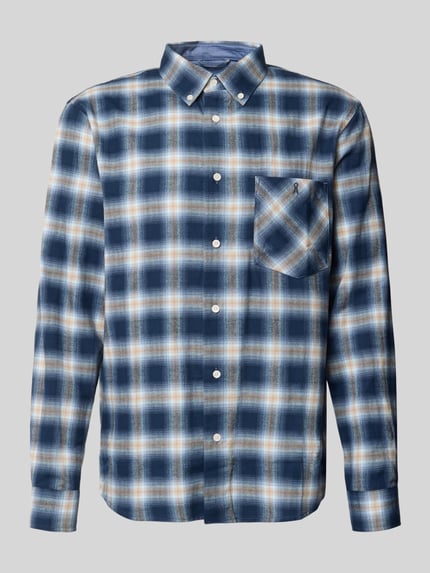 Relaxed Fit Freizeithemd aus reiner Baumwolle Modell 'COTTON CHECK LONGSLEEVE' Shop The Look MANNEQUINE