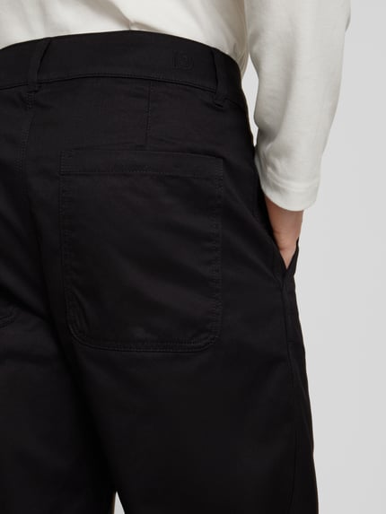 Tom Tailor Denim Loose Fit Stoffhose aus reiner Baumwolle mit schmalem Bein Black 3