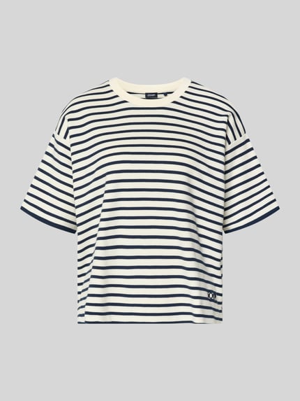 Boxy Fit Sweatshirt mit Rundhalsausschnitt Modell 'Tricia' Shop The Look MANNEQUINE