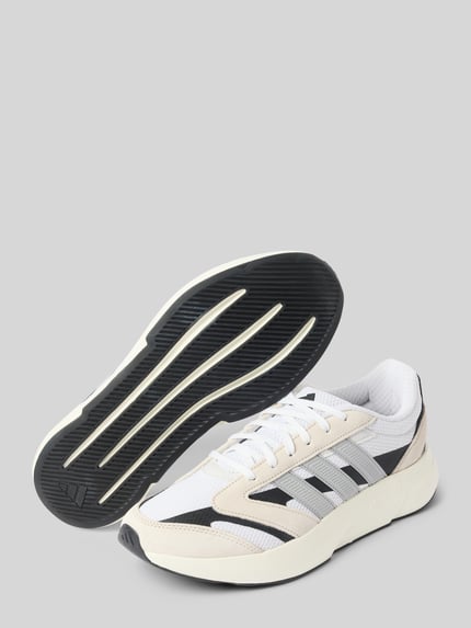 Produktfoto, Sneaker mit Schnürverschluss von adidas Sportswear, Herren, Material-Mix, abgerundete Spitze, Label-Detail, strukturierte Sohle, Absatzhöhe 5 cm, Schafthöhe 7 cm, Schaftweite 6 cm, weiß-schwarz-beige mit texturierter Oberfläche.
