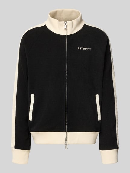 Produktfoto, Regular Fit Sweatjacke aus elastischem Material-Mix von RETERNITY in Schwarz mit cremefarbenen Details, Zweiwege-Reißverschluss, Stehkragen, Label-Stitching, strukturierte Textur