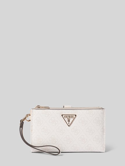 Productfoto, Portemonnee in lederlook model 'LAUREL' van GUESS, hoofdvak met drukknoopsluiting, logo detail, rits- en steekvakken, witte kleur, textuur met monogram.