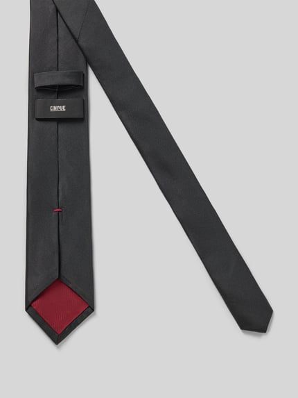 Produktfoto, Krawatte aus reiner Seide Modell 'TITO' von CINQUE, schwarz mit rotem Innenfutter, klassische Form, Allover-Look, 7 cm breit.