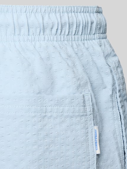 Produktfoto, hellblaue Badehose aus Seersucker mit elastischem Bund Modell 'MAUI OCEAN' von Jack & Jones, Regular-Fit, Kordelzug, Detailaufnahme