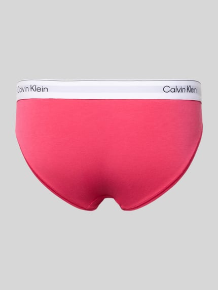 Vrouwenmodel draagt Slip met elastischem Logo-Bund van Calvin Klein, roze kleur, katoen-micromodal-mix, lichaamsnauw, achteraanzicht.