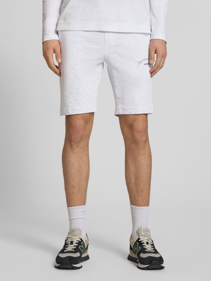 JACK & JONES Sweatshorts mit Logo-Print Modell 'GORDON' Mittelgrau Melange 4