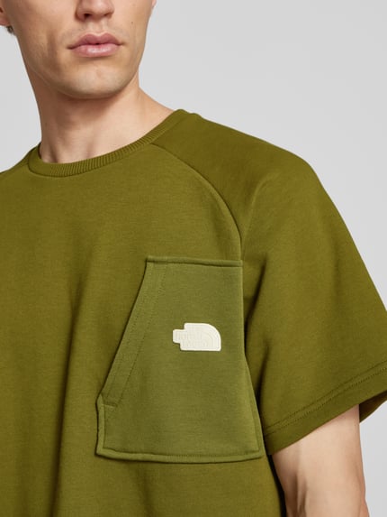 The North Face T-shirt met borstzak, model 'TERRY' Olijfgroen - 3