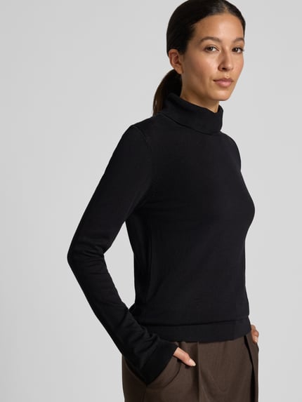 MORE & MORE Slim Fit Rollkragenpullover aus Viskose-Mix Black 3