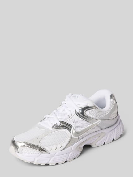 Nike Sneaker mit Logo-Patch Weiss 1