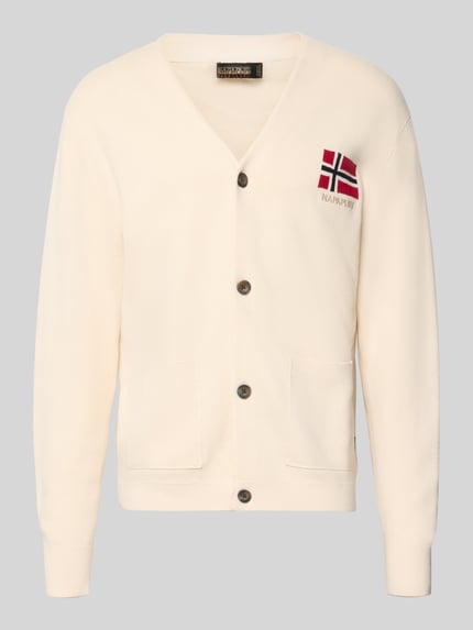 Produktfoto, cremefarbener Cardigan mit V-Ausschnitt, Knopfleiste, zwei Eingrifftaschen, Logo-Stitching von Napapijri, Cardigan mit Logo-Stitching Modell 'TARANGER', reine Baumwolle, Regular Fit, Rückenlänge und Ärmellänge bei Größe M je 68 cm