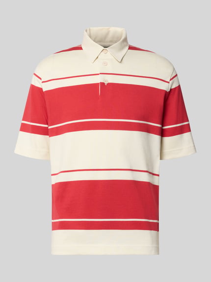 Produktfoto, Regular Fit Poloshirt im kurzärmeligen Design Modell 'Rugger' von Gant aus Reine Baumwolle mit roten und weißen Blockstreifen.
