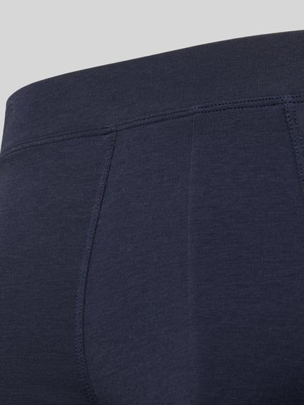 Produktfoto, Boxershorts mit elastischem Bund im 3er-Pack von Christian Berg Men in Dunkelblau, Baumwoll-Modal-Mix, körpernaher Schnitt, feine Struktur