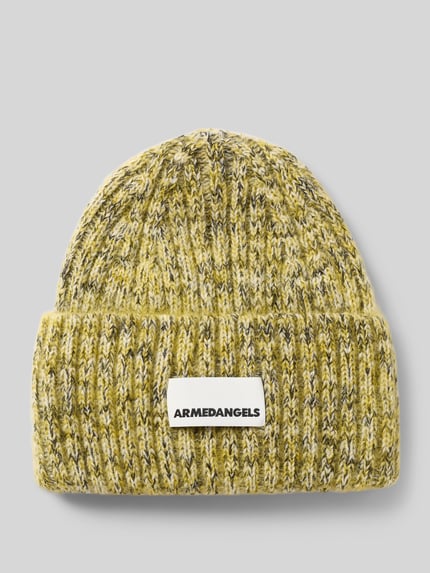 Produktfoto, grob gestrickte, gelb-grau melierte Mütze aus Woll-Mix mit Lyocell-Baumwoll-Anteil Modell 'BRUSHED MOULINÉ' von ARMEDANGELS, Damen Mütze.