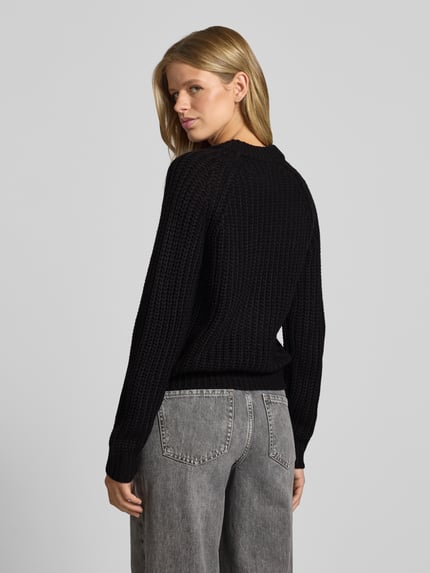 NOISY MAY® Strickjacke mit V-Ausschnitt Modell 'CHARLIE' Black 5