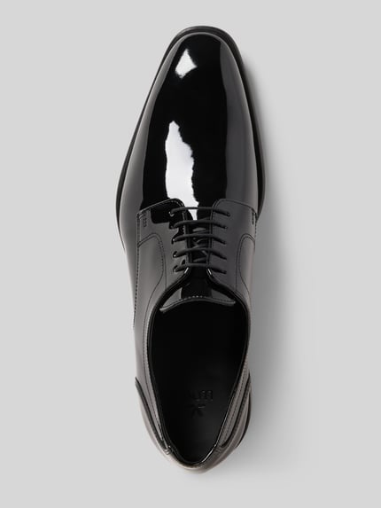 Productfoto, glanzend zwart leren Derby-schoenen uit echt leer, afgeronde vorm, gladde zool, model 'LENO' van Lloyd, vetersluiting, context: heren Derby-schoenen, hakhoogte 3 cm, schachthoogte 7 cm, schachtwijdte 7 cm.